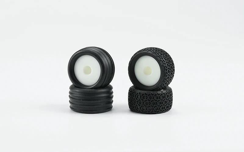 GT24ST Tire Set Mounted (45 Shore)