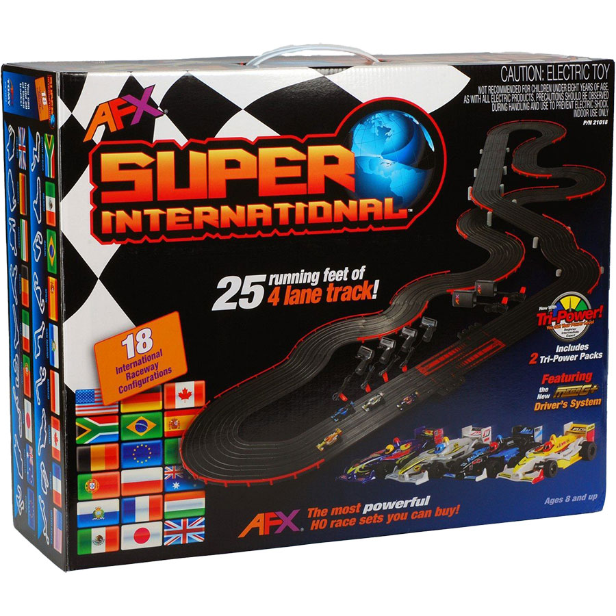 Super International HO Slot Car Set